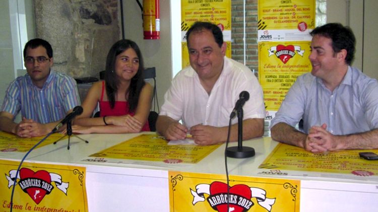 Un instant durant la roda de premsa de presentació de la 2a Escola d'Estiu a Arbúcies © ACN