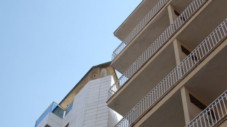 Els terrats de l'hotel Frigola i Blau de Lloret de Mar © ACN