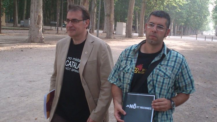 Carles Bonaventura i el portaveu de la CUP, Jordi Navarro, en un acte polític (arxiu)
