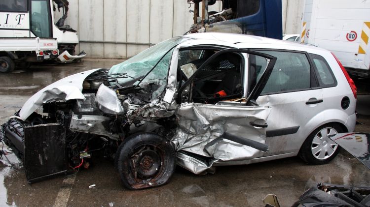 Un dels cotxes implicats en l'accident © ACN