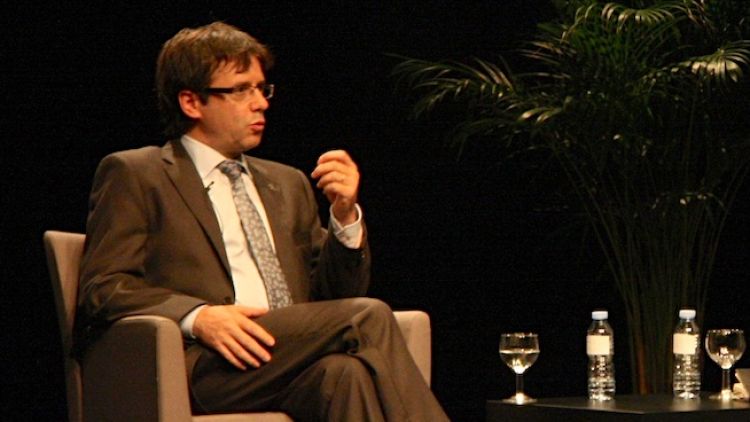 L'alcalde de Girona, Carles Puigdemont, durant l'acte d'aquest vespre a l'Auditori de la Mercè © ACN