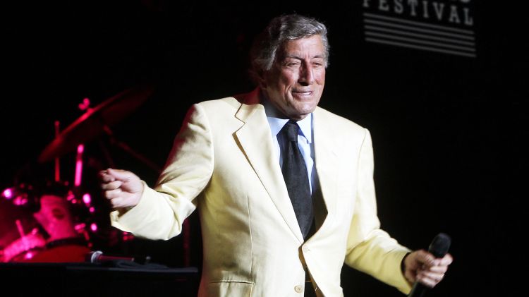 Tony Bennett damunt de l'escenari de Cap Roig