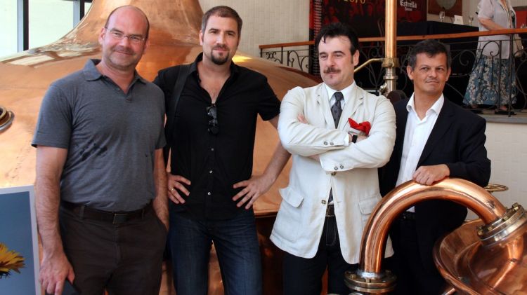 El director d'escena, Roland Shwab, el baríton Carlos Álvarez i el director del festival, Oriol Aguilà © ACN
