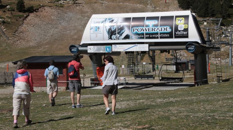 El telecadira està obert als visitants durant l'època d'estiu © ACN