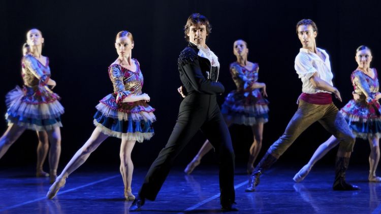 Un instant durant l'espectacle del ballarí Àngel Corella i el Barcelona Ballet © Josep Aznar