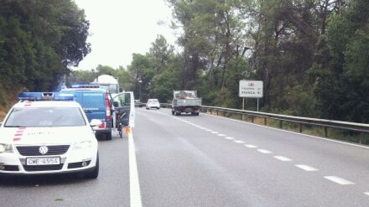 Imatge del punt de l'accident captada amb un telèfon mòbil © ACN