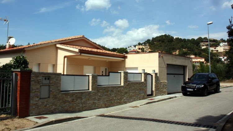 La casa de la urbanització Els Pinars on viu la família © ACN