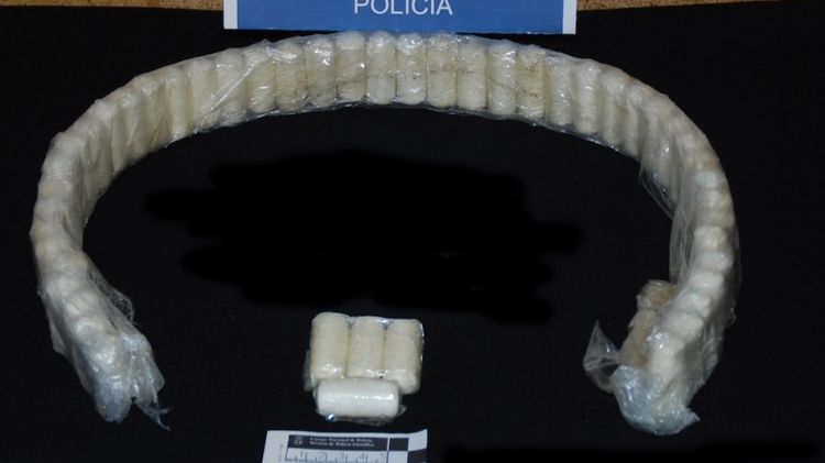 Cinturó on el detingut amagava els 605 grams de cocaïna © ACN