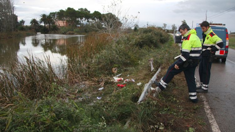 Els Mossos d'Esquadra en el lloc dels fets © ACN