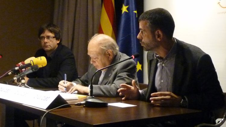 D'esquerra a dreta: Carles Puigdemont, Jordi Pujol i Santi Vila