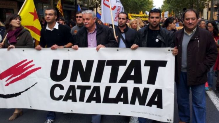 El candidat gironí de SI, Toni Strubell, durant la manifestació a Perpinyà