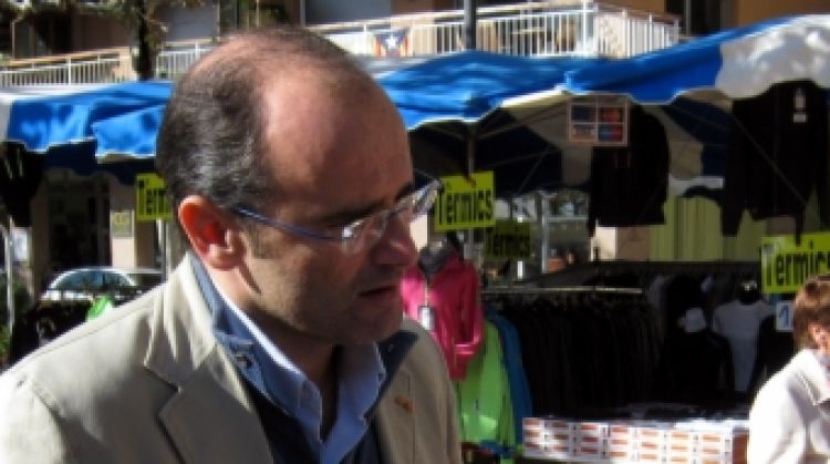 Sergio Santamaría fent campanya a Sant Feliu de Guíxols © ACN