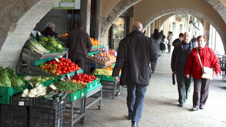 Molts comerços, sobretot familiars, del centre de Girona han obert igualment © ACN