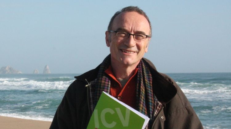 El candidat ecologista gironí, Marc Vidal, a la platja del Grau de Pals © ACN
