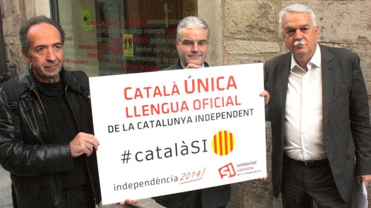 El cap de llista de SI per Girona, Toni Strubell (dreta) © ACN