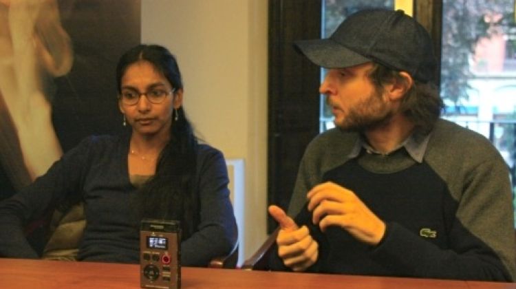 Sidi Larbi Cherkaoui, Shantala Shivalingappa, durant la presentació de 'Play' © ACN