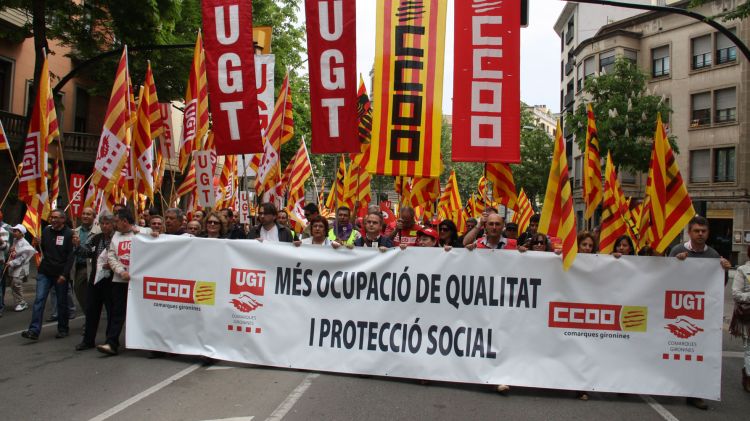 Un moment de la manifestació del Primer de Maig a Girona aquest dissabte © ACN