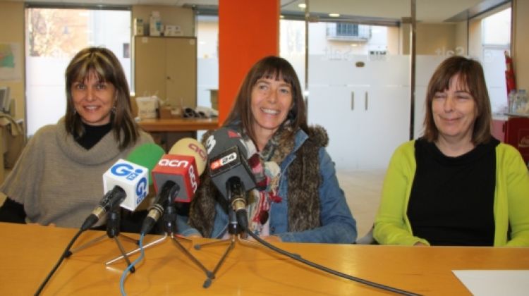 Les tres regidores de l'Ajuntament de Salt Fanny Carabellido, Glòria Pàmies i Anna Fusté © ACN