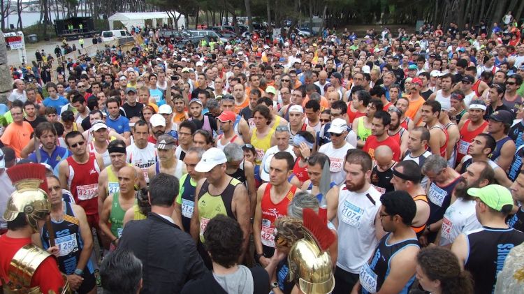 Més de 1.400 persones han participat a la Marató d'Empúries d'aquest diumenge © ACN