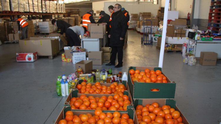 El magatzem del Banc dels Aliments de Girona amb el menjar que els va arribant © ACN