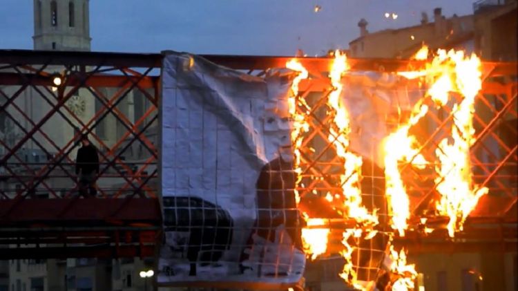 Ahir van cremar una imatge del ministre Wert a Girona