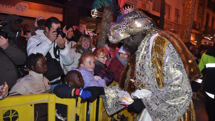 Els més menuts rebent els reis a Blanes les passades festes