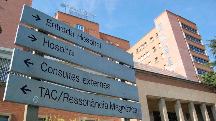 Entrada a l'Hospital Josep Trueta (arxiu)