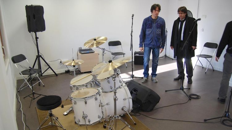 L'alcalde de Girona, Carles Puigdemont, visitant un dels set bucs d'assaig disponibles © ACN
