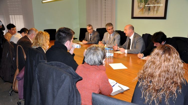 Els alcaldes del Ripollès s'han reunit amb el delegat de la Generalitat a Girona © ACN