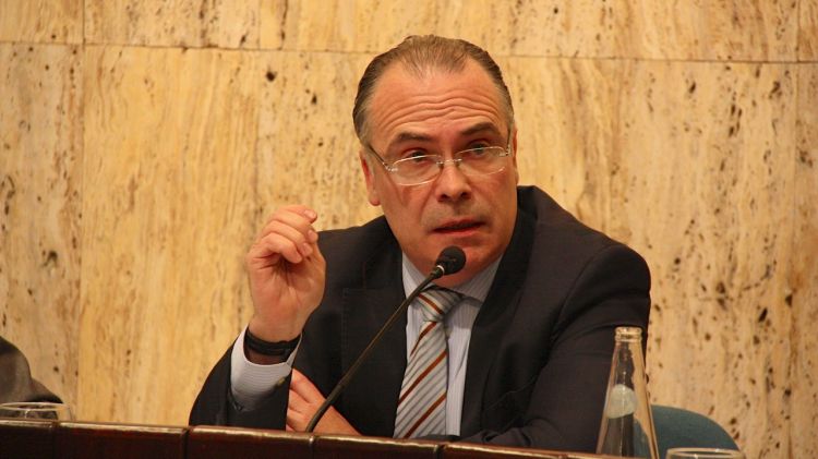 L'alcalde de Salt, Jaume Torramadé, durant el debat de la moció © ACN