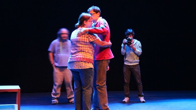 Un moment de la representació teatral que es pot veure al documental