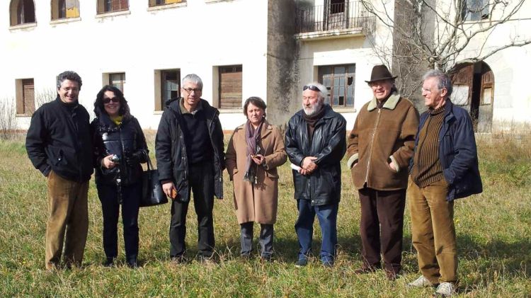 Un moment de la trobada davant de Torre Mornau