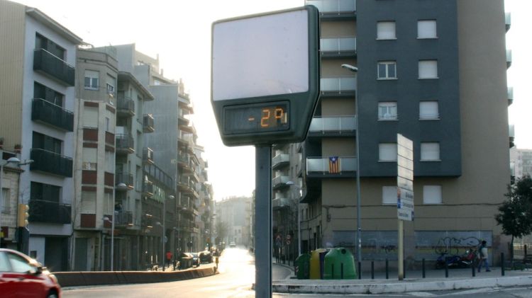 Un termòmetre a Girona marcant -2ºC (arxiu)