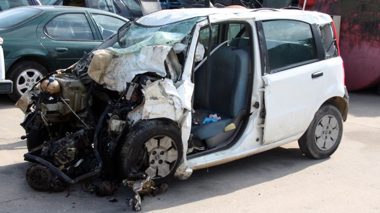 El cotxe del conductor que ha resultat mort en l'accident © ACN