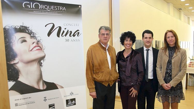 D'esquerra a dreta: Joaquim Vidal, Nina, Marcel Sabaté i Marta Madrenas © ACN