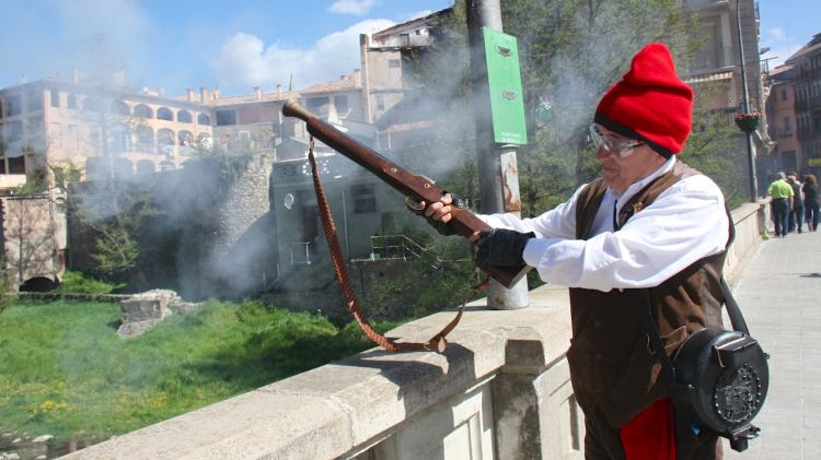 La trobada ha reunit a 34 colles d'arreu de Catalunya i València © ACN