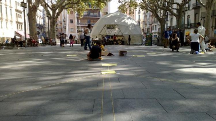 Instantànea del desenvolupament de l'activitat Wikiplaza l'any 2009 a la Rambla de Figueres © AG