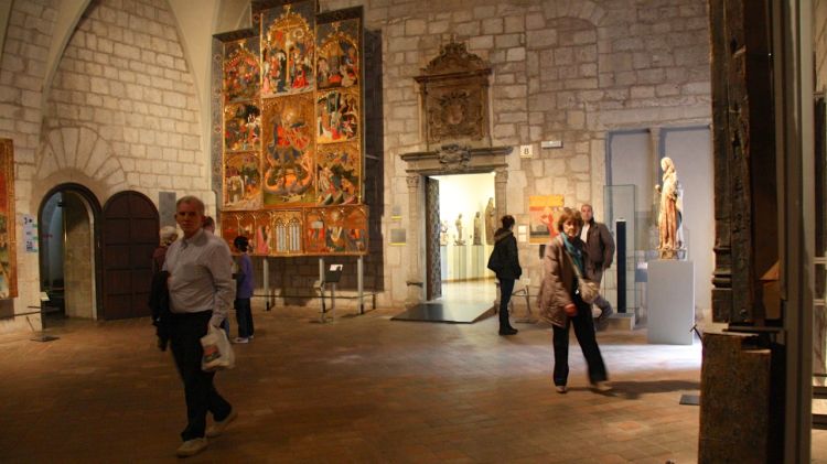 El Museu d'Art de Girona ha rebut nombrosos visitants al llarg d'avui © ACN