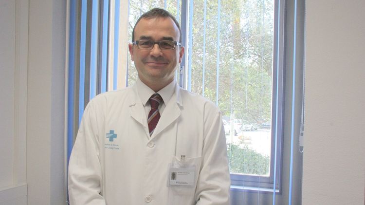 El nou director el Trueta, el doctor Antoni Juan Pastor, al seu despatx © ACN