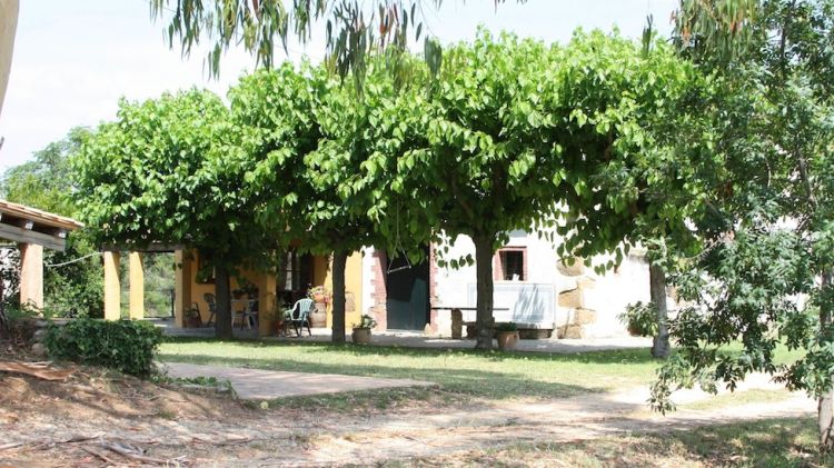 La masia de Cal Güell on ahir quatre homes van assaltar a la nit i van amenaçar una dona de 83 anys © ACN