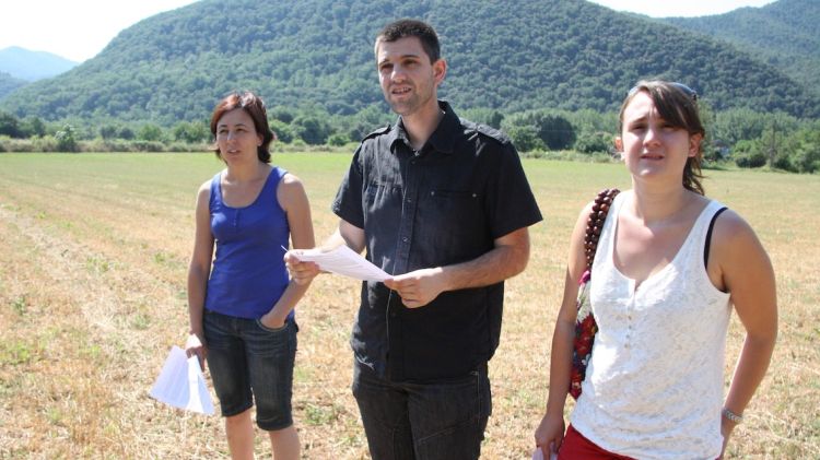 Ferran Puig amb Clara Bayona i Rosó Domènech © ACN