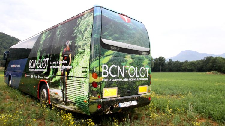 Els autobusos portaran il·lustracions del territori garrotxí i les activitats que s'hi poden realitzar