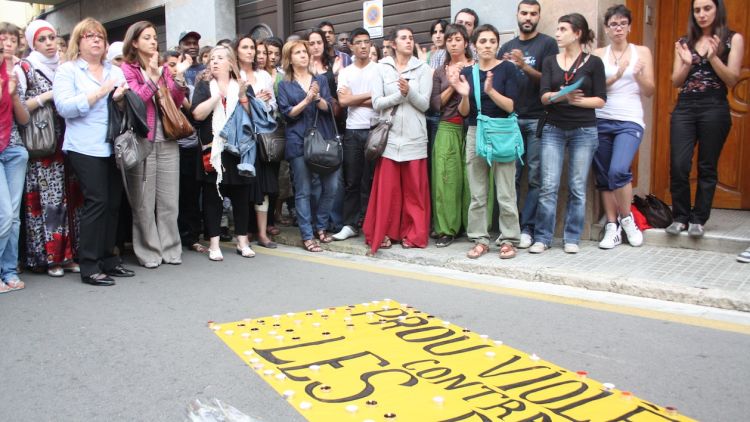 Concentració per condemnar el crim de Fariba el dilluns al vespre © M. Estarriola