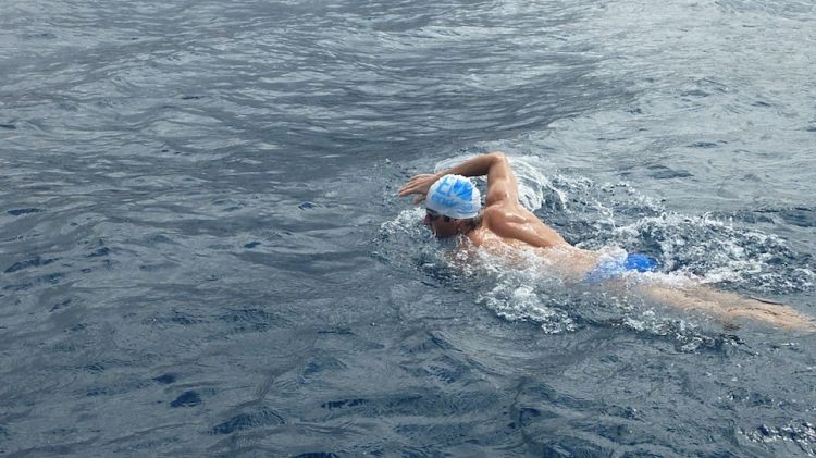 Miquel Suñer fent la travessia