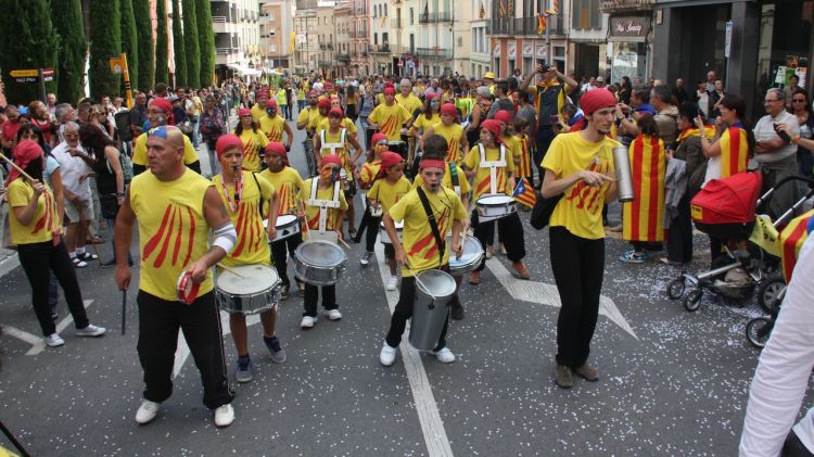 Un instant de la cercavila posterior a la Via Catalana a Figueres © ACN