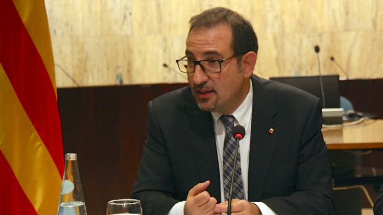 El conseller d'Interior, Ramon Espadaler, ha participat en la Junta Local de Seguretat de Salt © ACN