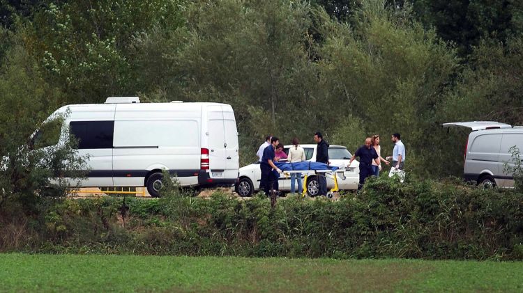 El furgó funerari ha traslladat el cos © ACN