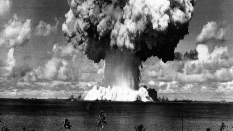 Una de les explosions davant les Illes Marshall el 1946
