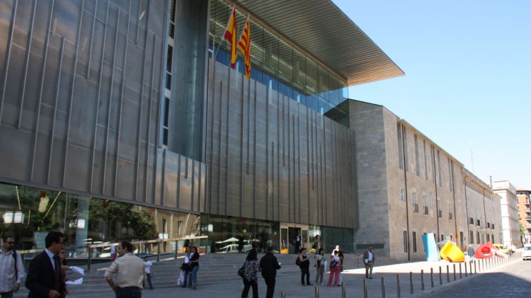 L'Oficina d'Atenció al Ciutadà es troba ubicada al mateix lloc que la seu de la Generalitat a Girona