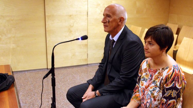 L'exalcalde de Planoles, Josep Antoni Fernández, i la seva parella sentimental, Ester Donadeu © ACN